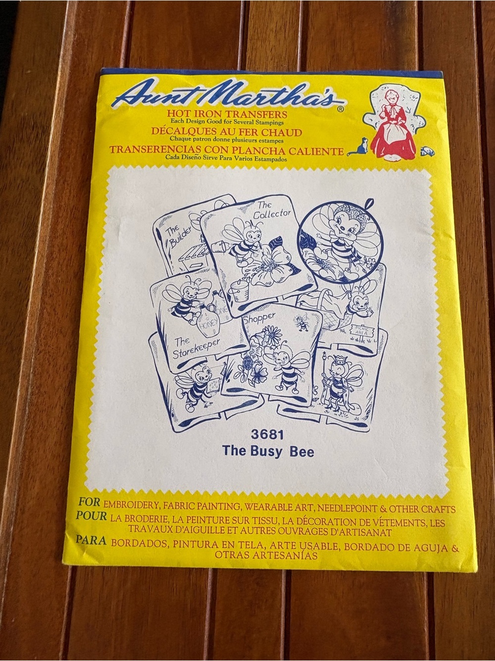 Vintage Aunt Martha’s 3681 The Busy Bee hot iron embroidery transfer